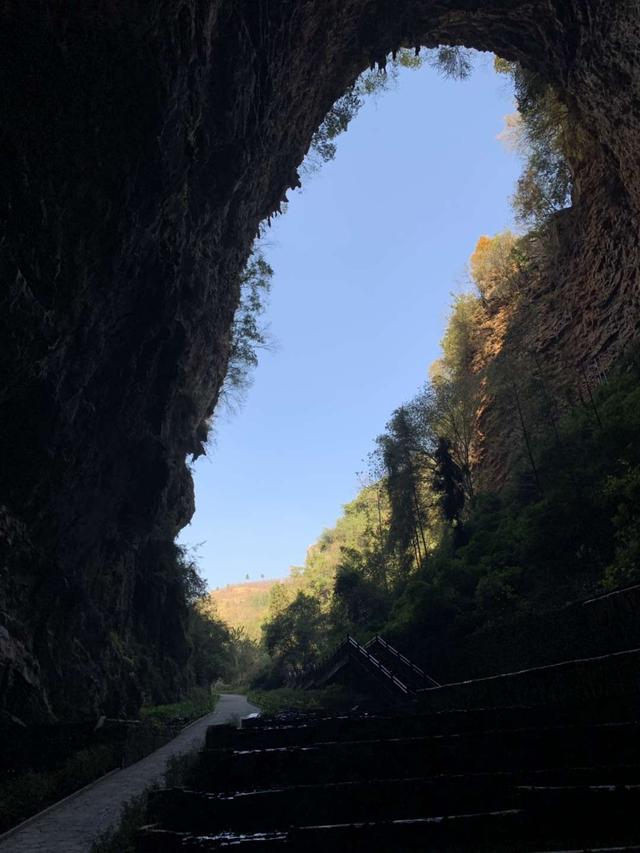 除了織金洞，安順龍宮外，您還知道貴州有哪些溶洞？